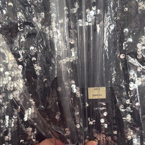 NWT | Rachel Zoe Silver and Black Long Sleeve Venus Gown Size 6 & 8 - Picture 3 of 4